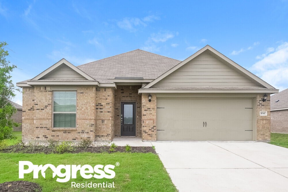 1041 Wheatfield Ln, Crowley, TX 76036 House Rental in Crowley, TX