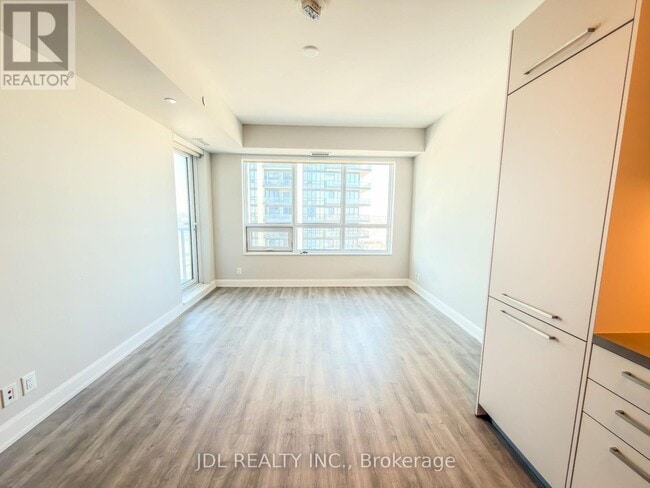 Building Photo - 38 Gandhi Ln