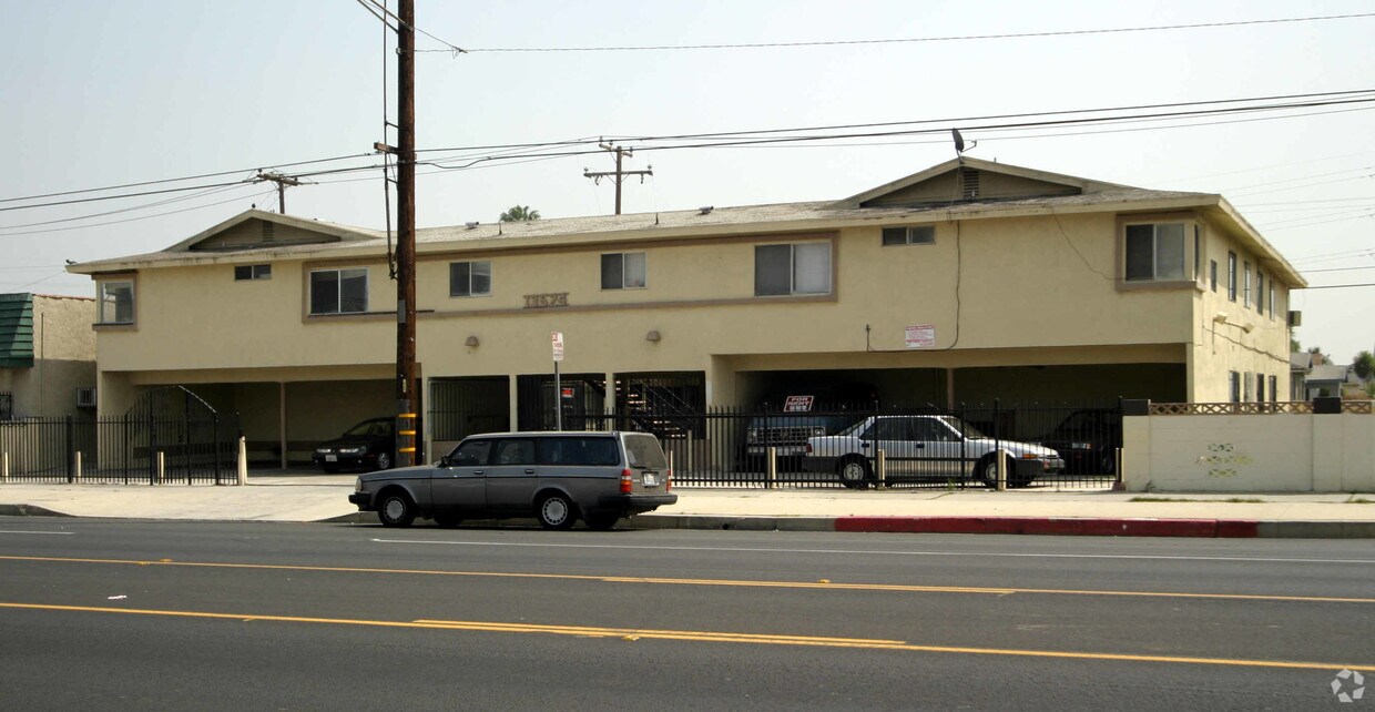 Primary Photo - 13524 Avalon Blvd