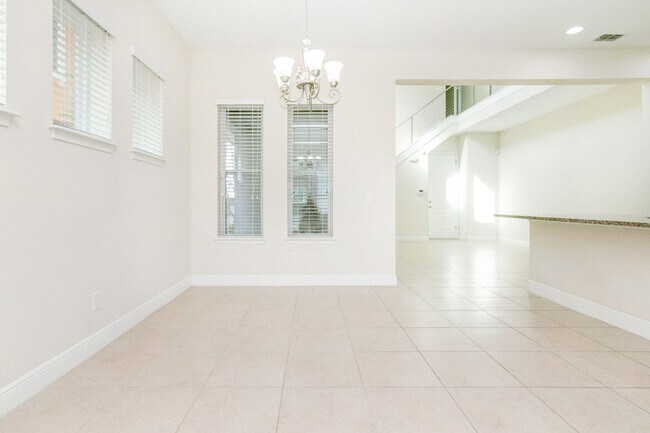 Foto del edificio - Lovely 3 bed - 2.5 Bath Townhome for rent ...