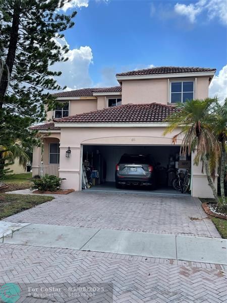 Building Photo - 671 Vista Meadows Dr
