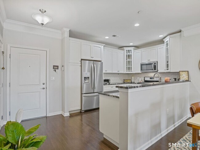 Foto del edificio - 302 Center Meadow Ln