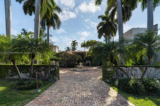 Building Photo - 340 S Hibiscus Dr