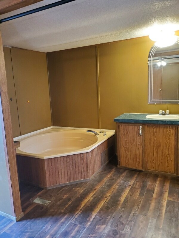 Foto del edificio - 415 Mooney St