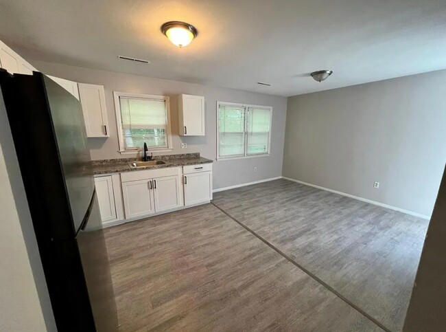 Building Photo - 48 High Top Cir