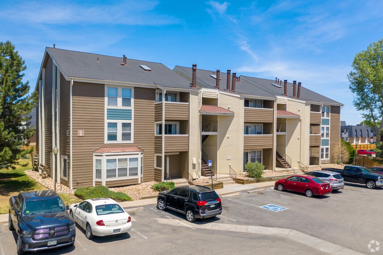 Avens Point 8901 Grant St Thornton, CO