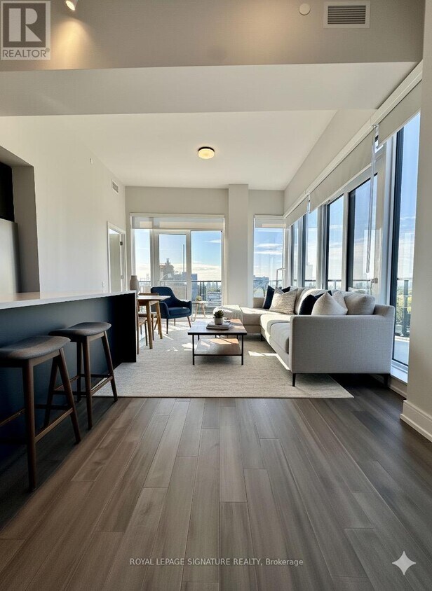 Photo principale - 2525 Bathurst St