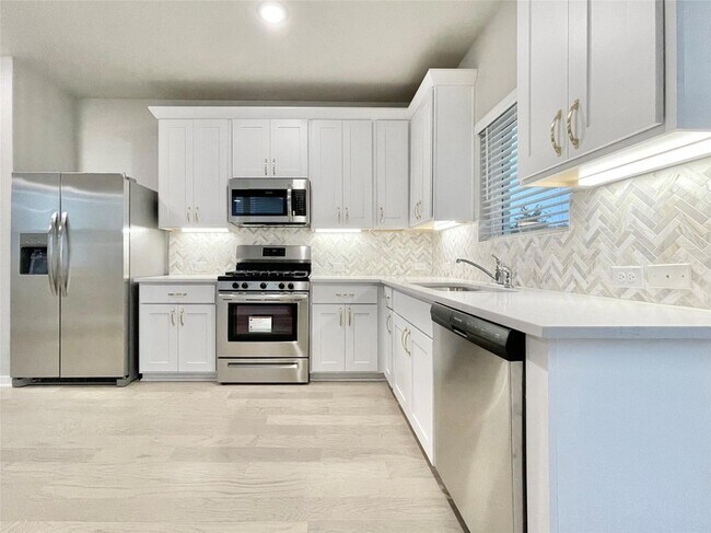 Foto del edificio - 2415 Lakey Cv