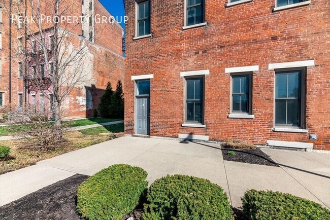 Building Photo - $99 Deposit Spring Special!! Quaint Studio...