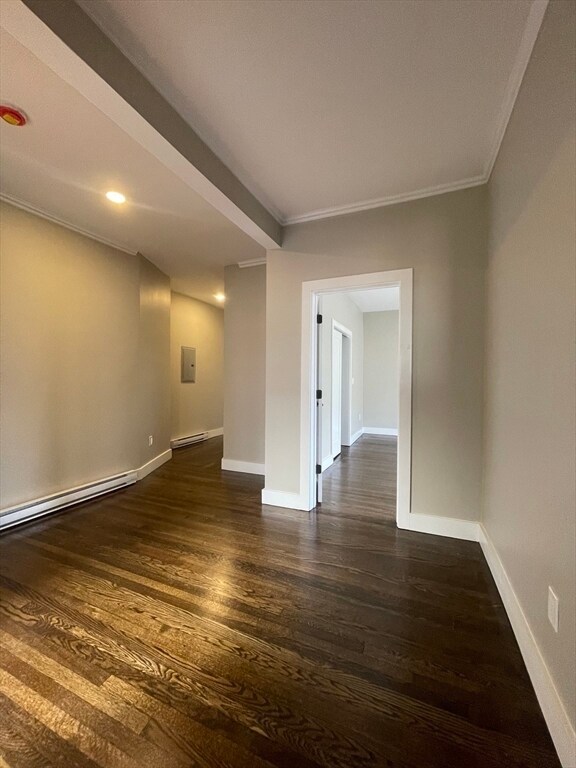 Primary Photo - 38 Hutchings St