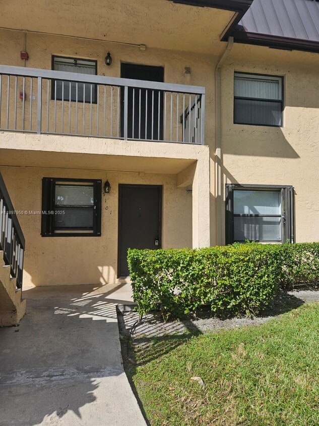 Primary Photo - 9101 NW 1st Ct
