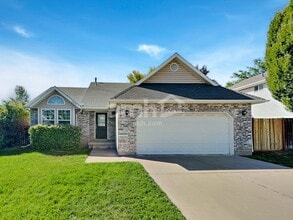 Building Photo - 2852 Brady Way