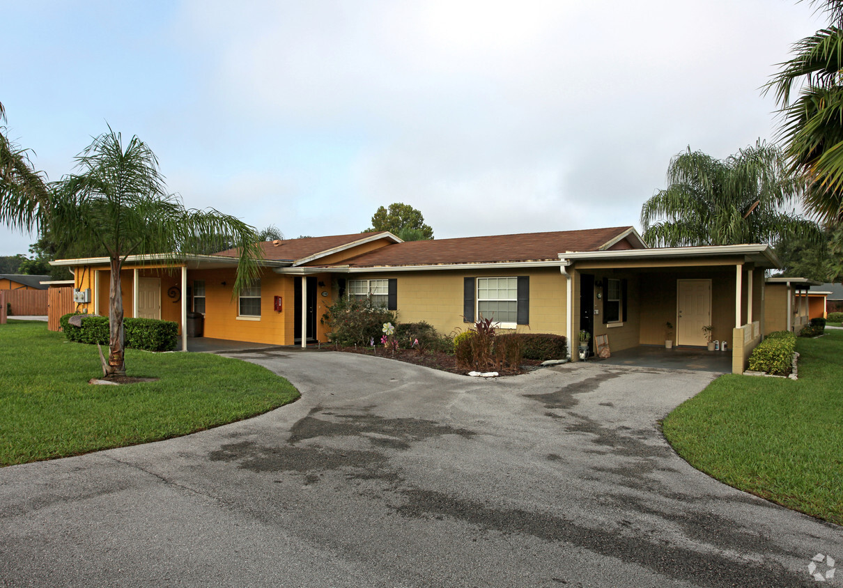 Primary Photo - Coco Plum Villas