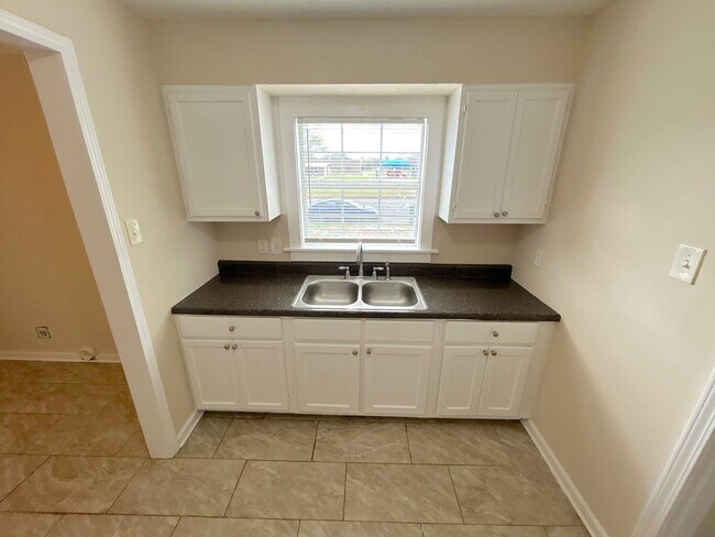 Foto del edificio - 4376 Willow Rd