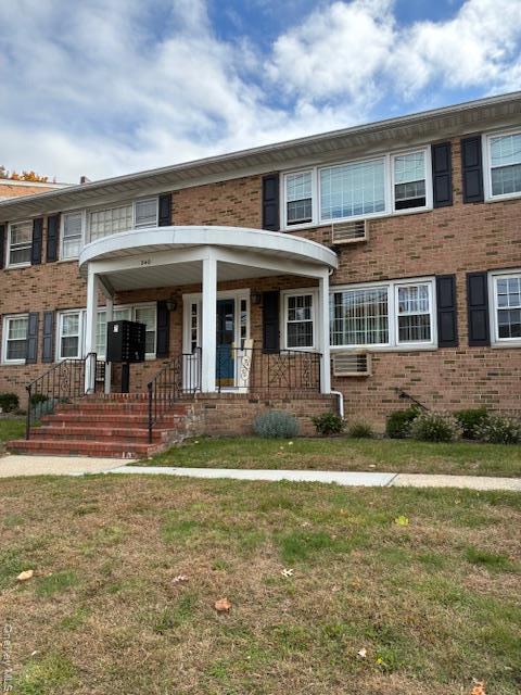 Foto del edificio - 240 S Broadway