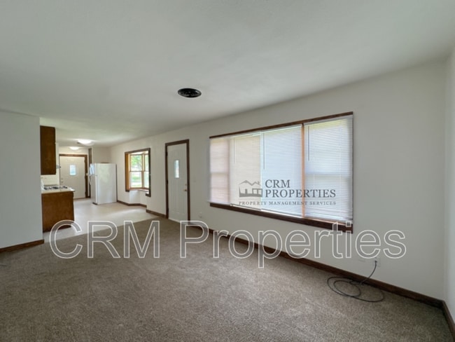 Building Photo - 805 Miami Blvd