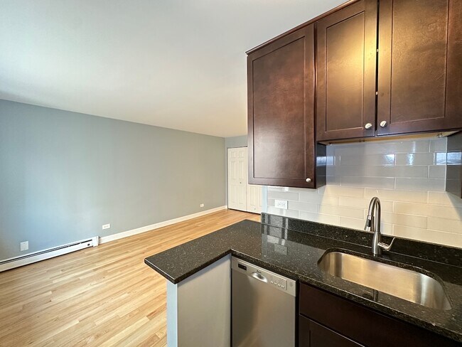 Foto del edificio - 663 W Grace St
