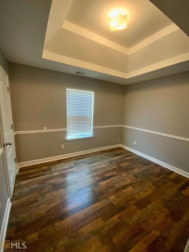 Building Photo - 1105 Oak Hollow Ln