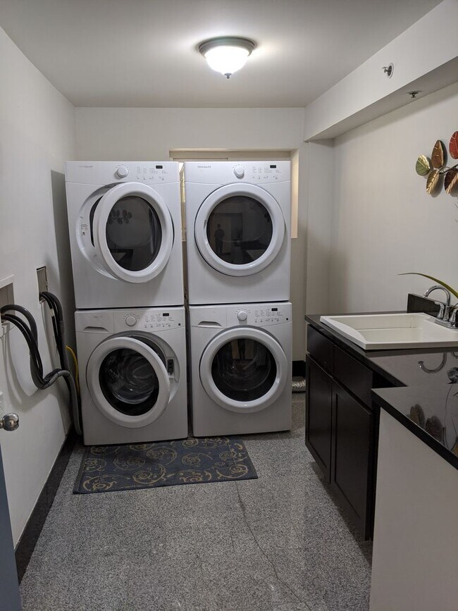 Foto del edificio - 1319 Park Rd NW