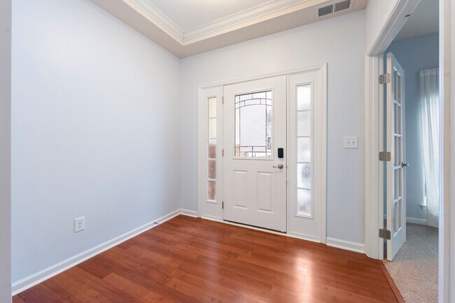 Building Photo - 586 Harrison Dr NW