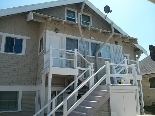 Building Photo - 1137 Irolo St