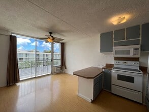 Building Photo - 2845 Waialae Ave