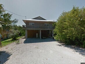 Building Photo - 24840 Park Dr