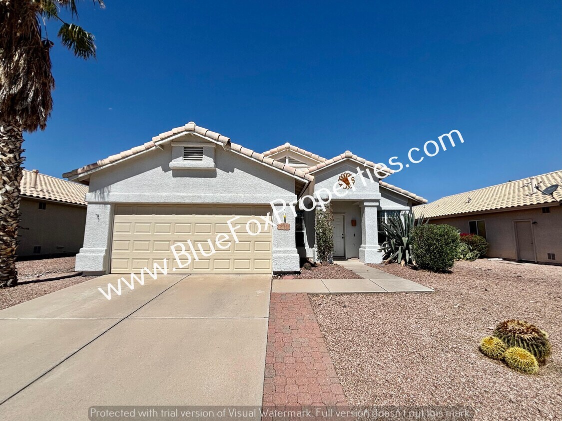 Primary Photo - 9035 N Silver Moon Way