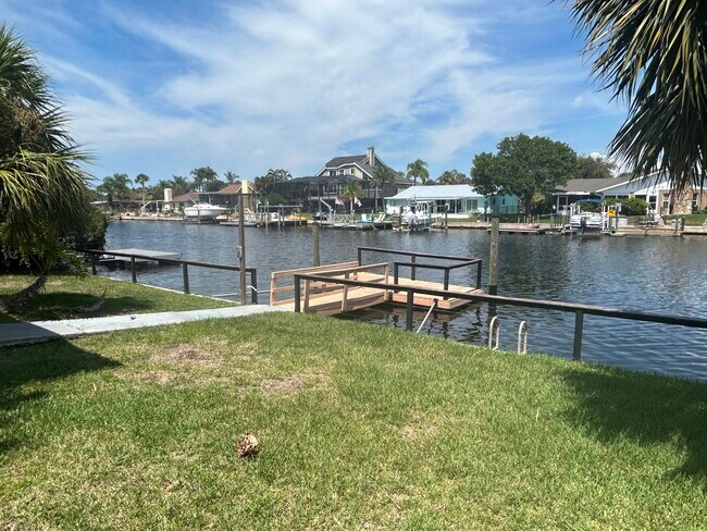 Building Photo - 4149 Floramar Ter