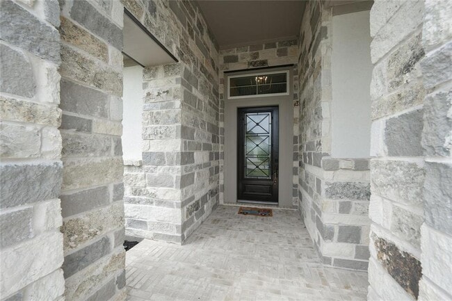 Foto del edificio - 413 Stratus View Ct