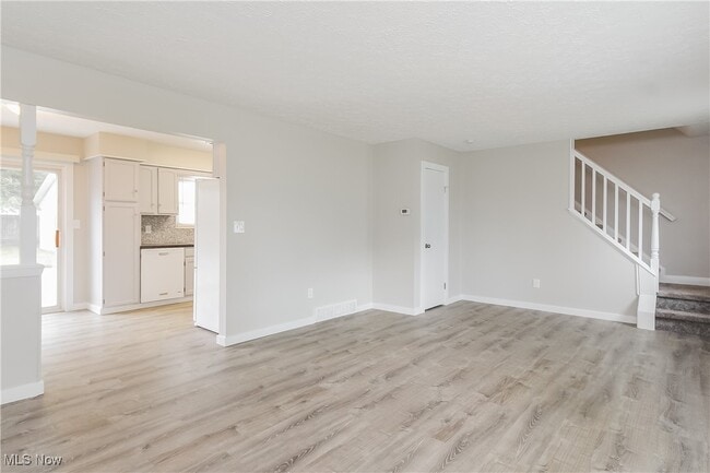 Building Photo - 4757 Orchard Rd