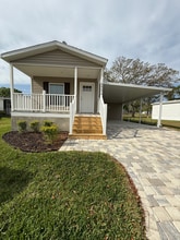 Building Photo - 6607 Lakewood Dr