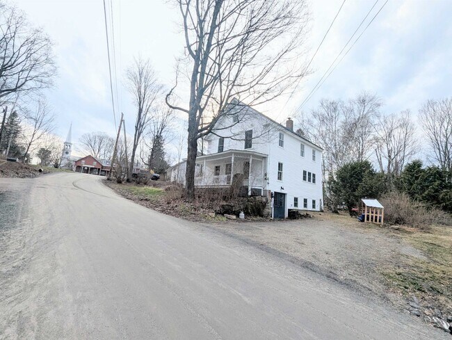 Foto del edificio - 33 Old Cemetery Rd