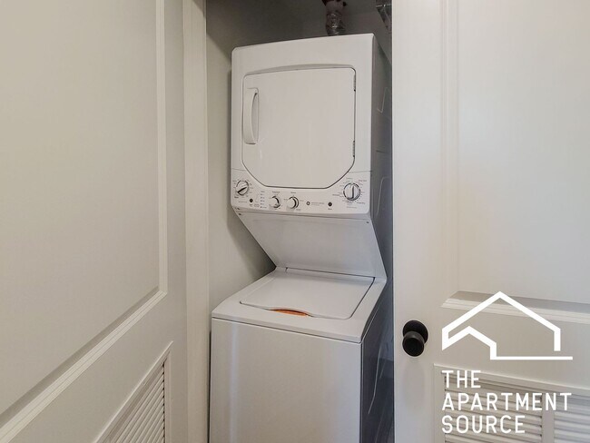 Foto del edificio - 2237.5 N Bissell St