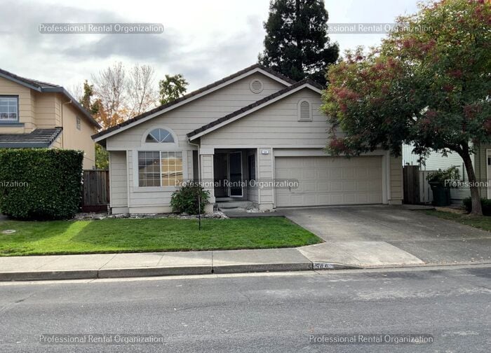 Primary Photo - Charming Family Haven in the heart of Windsor