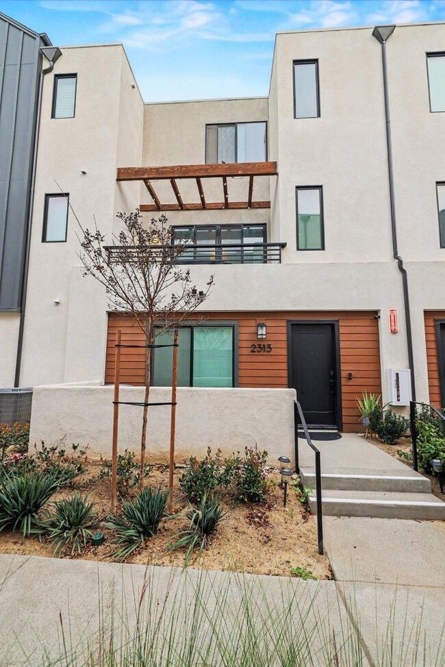 Building Photo - 2313 Acara Cir