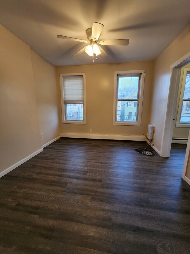 Main Bedroom - 279 Danforth Ave