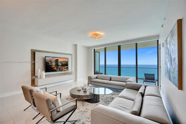 Foto del edificio - 18975 Collins Ave