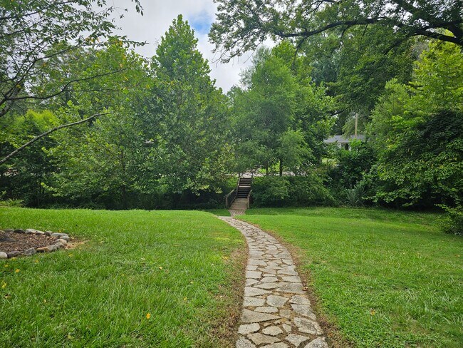 Foto del edificio - 1 bedroom apartment fully furnished