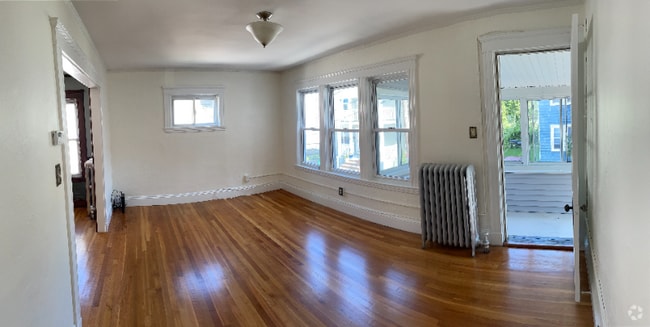 Building Photo - 17 Laurel Terrace