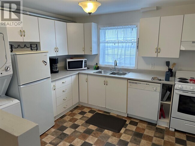 Photo du bâtiment - 191a Merrymeeting Rd