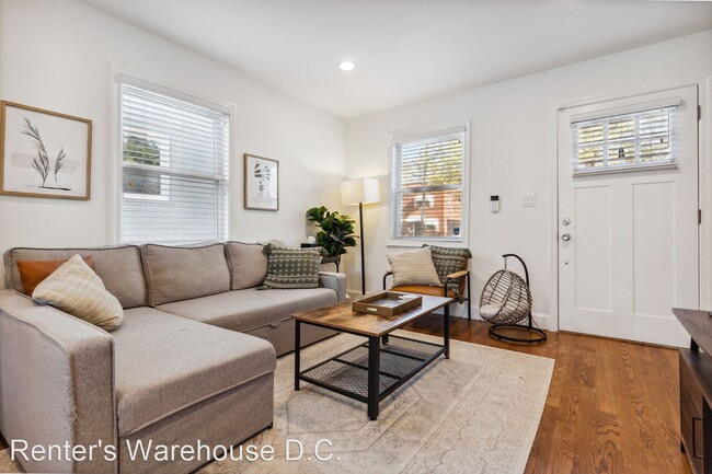 Foto del edificio - 3 br, 2 bath House - 120 Darrington St SW