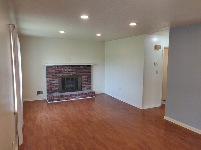 Foto del edificio - 3442-3442 Heatherfield Dr