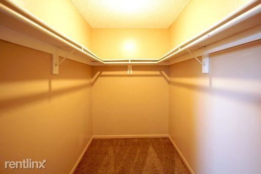 Building Photo - 1 br, 1 bath  - 1821vN CONGRESS AVE