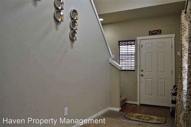 Foto del edificio - 4 br, 2.5 bath House - 1255 43rd St NE