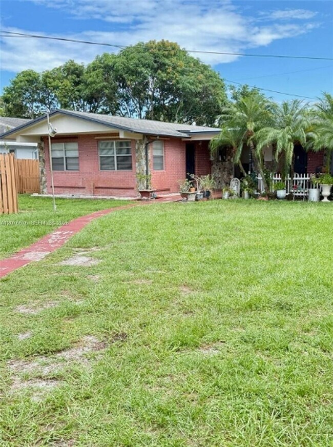 Foto del edificio - 4088 SW 51st St