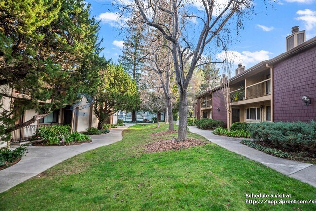 Building Photo - 6090 Calle De Amor