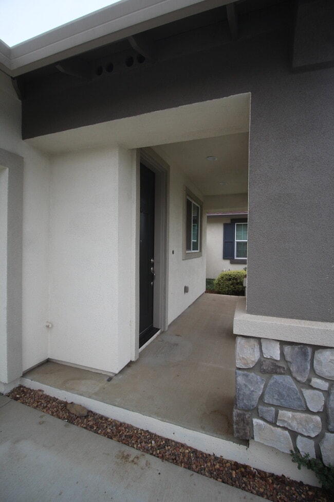 Building Photo - 3304 Sloat Run