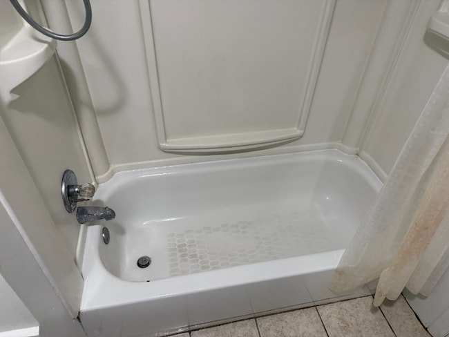 Building Photo - 417 Grand Blvd