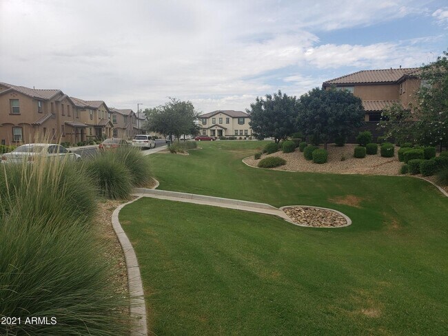 Building Photo - 16345 W Latham St